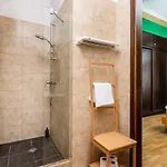 Les Couleurs By Upstairs Appartamento