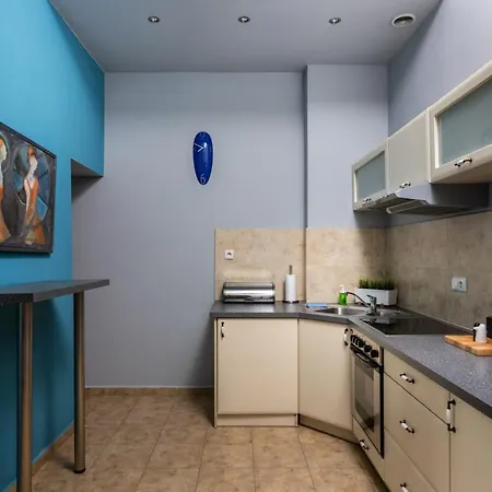 Les Couleurs By Upstairs *