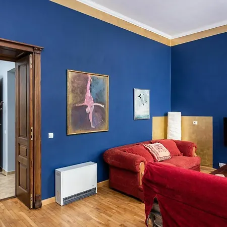 Les Couleurs By Upstairs *